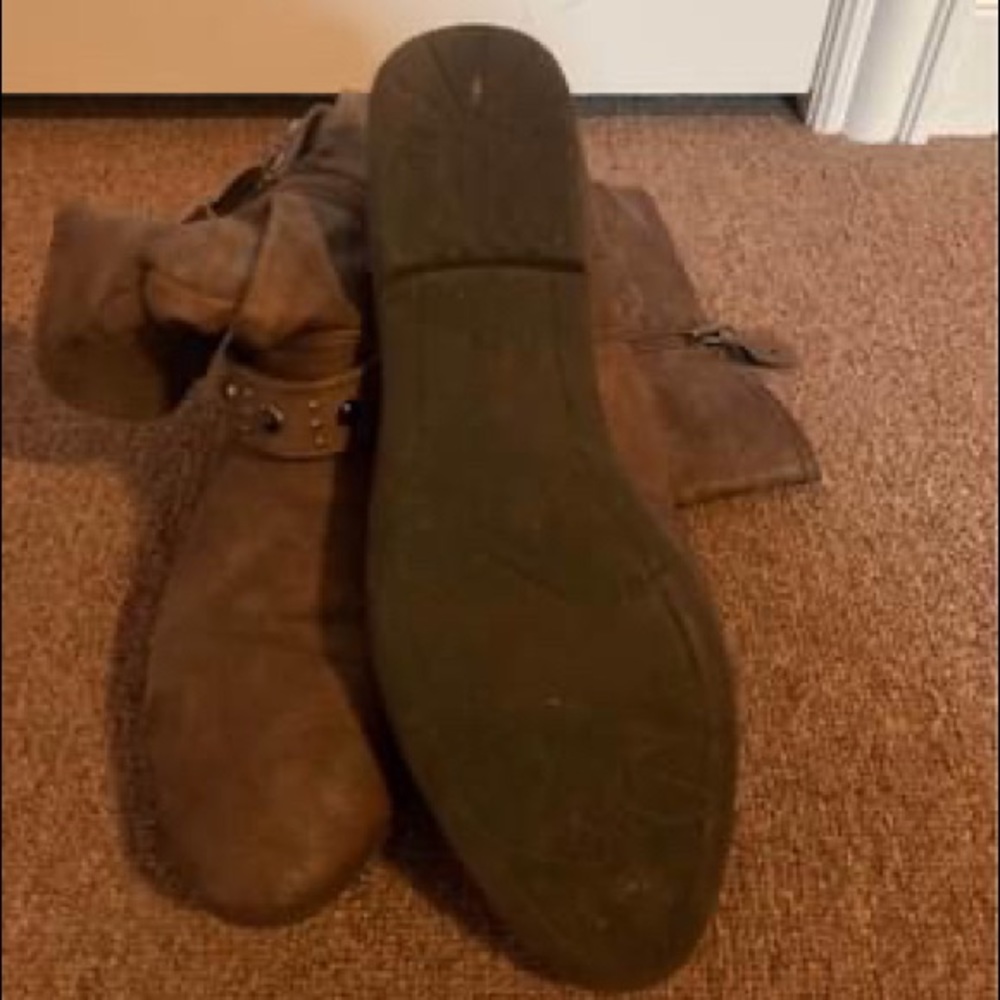 Brown boots